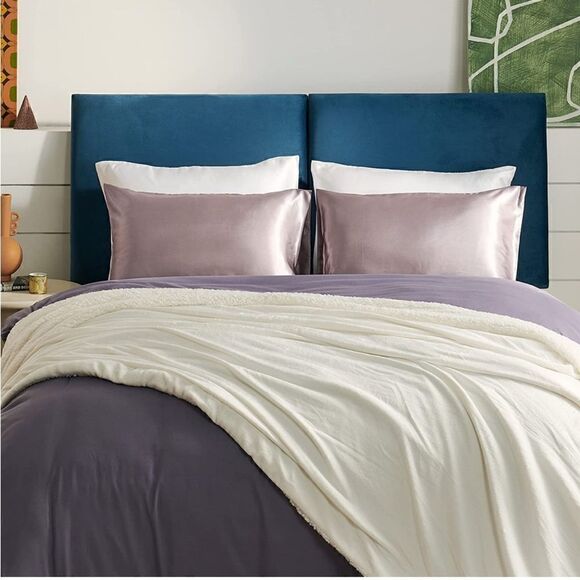 Silky Pillow Cases  - Picture 1 of 3